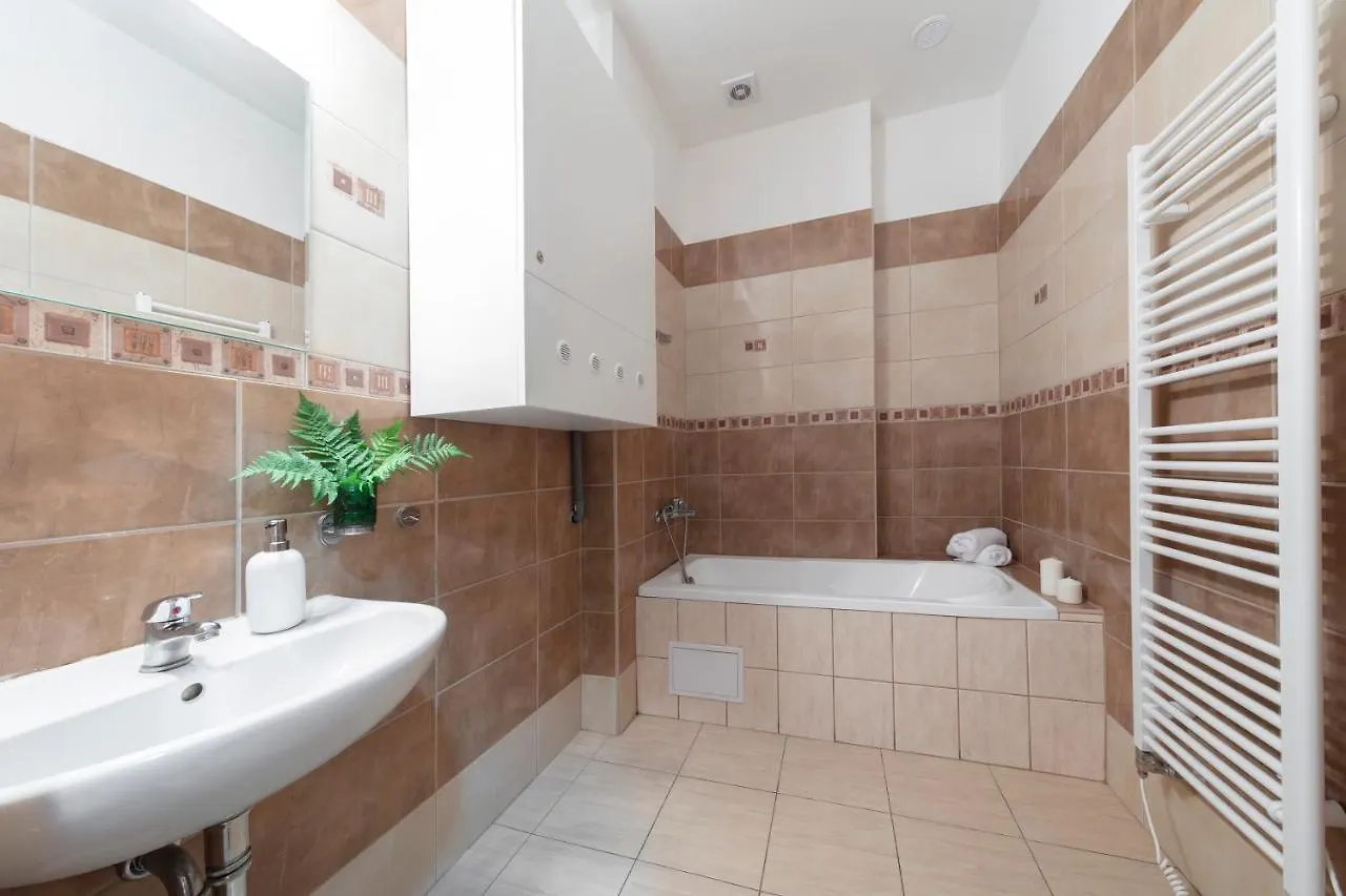 Apartahotel Villa Jelení Karlovy Vary República Checa